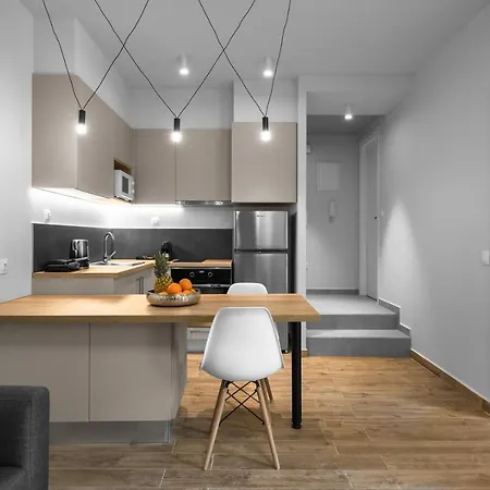 Big Apple, Nilie Hospitality Mgmt