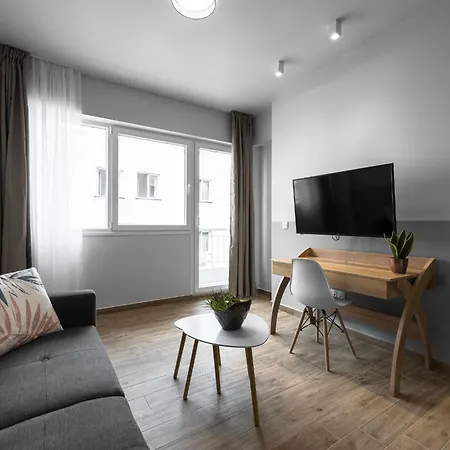 Big Apple, Nilie Hospitality Mgmt سالونيك