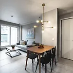Big Apple, Nilie Hospitality Mgmt Διαμέρισμα