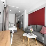 Big Apple, Nilie Hospitality Mgmt Διαμέρισμα *