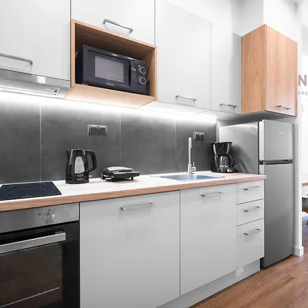 Big Apple, Nilie Hospitality Mgmt Apartment